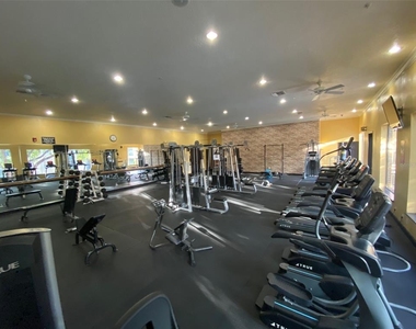 1810 E Palm Avenue - Photo Thumbnail 12