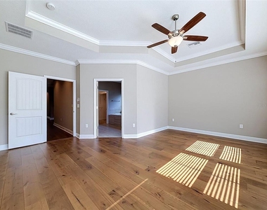 112 S Bungalow Park Avenue - Photo Thumbnail 21