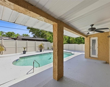 3707 Pelican Lane - Photo Thumbnail 9