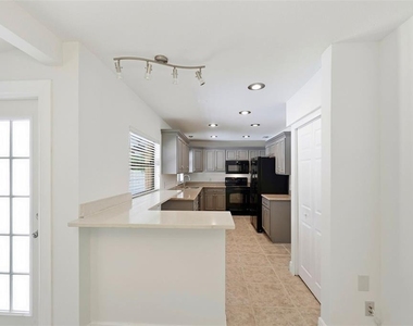 3707 Pelican Lane - Photo Thumbnail 16