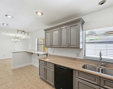 3707 Pelican Lane - Photo Thumbnail 14