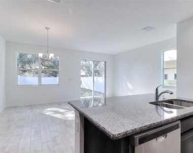 3407 E Louisiana Avenue - Photo Thumbnail 5