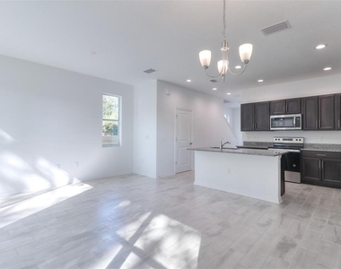 3407 E Louisiana Avenue - Photo Thumbnail 3