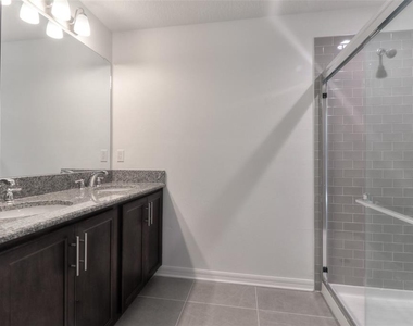 3407 E Louisiana Avenue - Photo Thumbnail 16