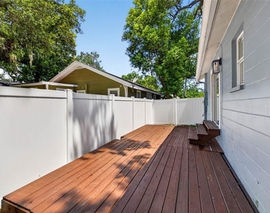 1909 E Henry Avenue - Photo Thumbnail 25