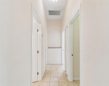 37 Greenpark Boulevard - Photo Thumbnail 41
