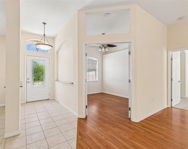 37 Greenpark Boulevard - Photo Thumbnail 8