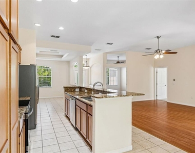 37 Greenpark Boulevard - Photo Thumbnail 25