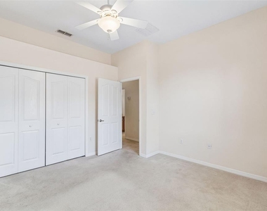 37 Greenpark Boulevard - Photo Thumbnail 49