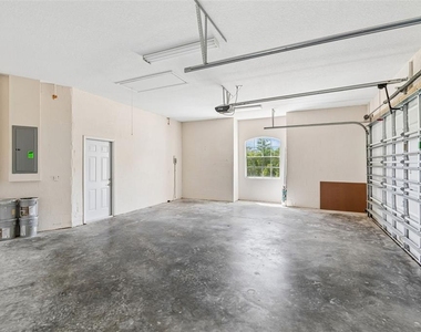 37 Greenpark Boulevard - Photo Thumbnail 50