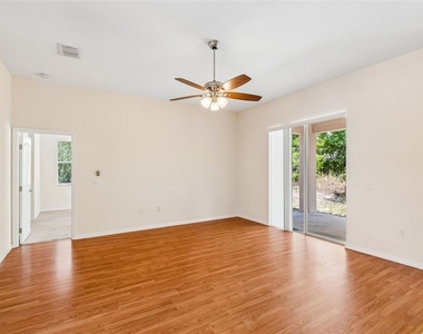 37 Greenpark Boulevard - Photo Thumbnail 15