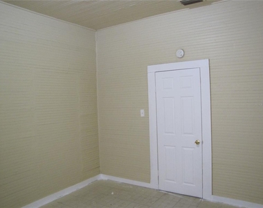 1026 E 15th Avenue - Photo Thumbnail 8