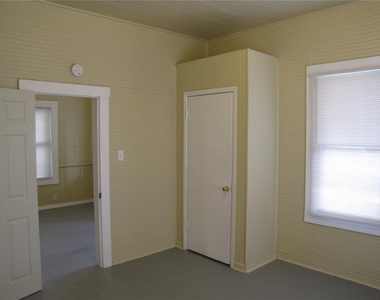 1026 E 15th Avenue - Photo Thumbnail 11