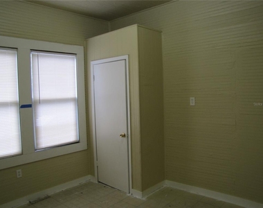 1026 E 15th Avenue - Photo Thumbnail 9
