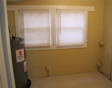 1026 E 15th Avenue - Photo Thumbnail 12