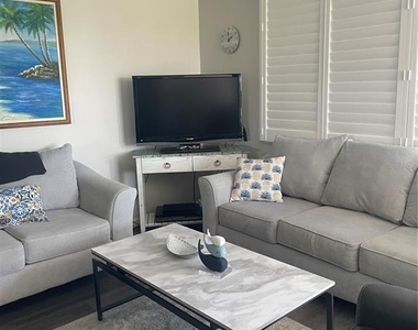 6104 Palma Del Mar Boulevard S - Photo Thumbnail 5