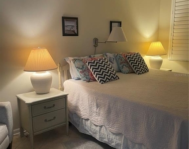 6104 Palma Del Mar Boulevard S - Photo Thumbnail 9
