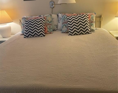 6104 Palma Del Mar Boulevard S - Photo Thumbnail 8