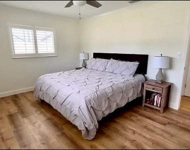 4052 14th Way Ne - Photo Thumbnail 7