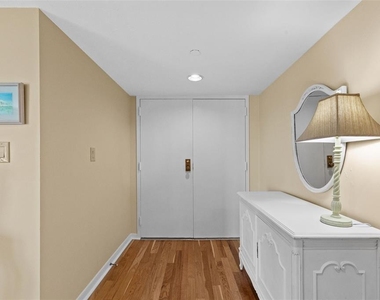 1480 Gulf Boulevard - Photo Thumbnail 5