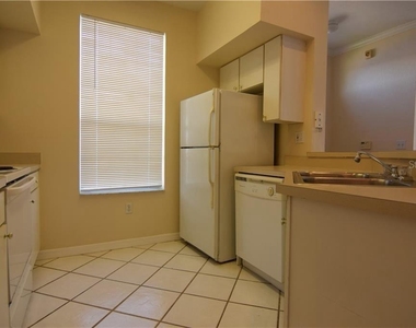 9640 Lake Chase Island Way - Photo Thumbnail 6