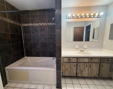 39648 Meadowood Loop - Photo Thumbnail 20