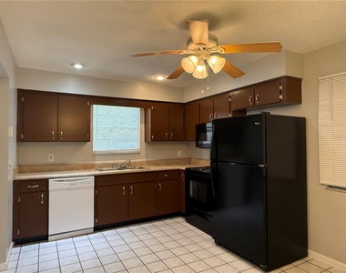 39648 Meadowood Loop - Photo Thumbnail 8