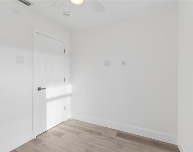 5400 Denver Street Ne - Photo Thumbnail 23