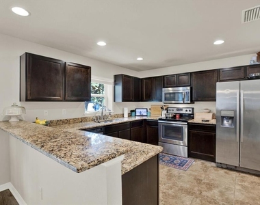 3017 Mojave Oak Drive - Photo Thumbnail 9