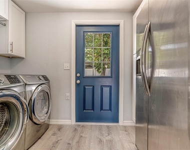 7391 34th Street N - Photo Thumbnail 11