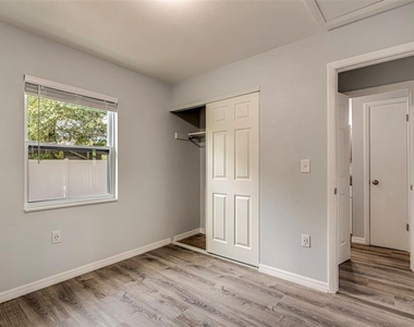 7391 34th Street N - Photo Thumbnail 19