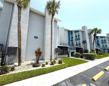 179 Medallion Blvd - Photo Thumbnail 1