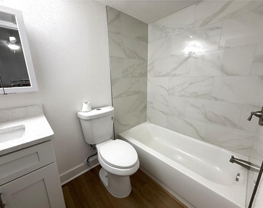 179 Medallion Blvd - Photo Thumbnail 13