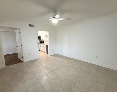 179 Medallion Blvd - Photo Thumbnail 5