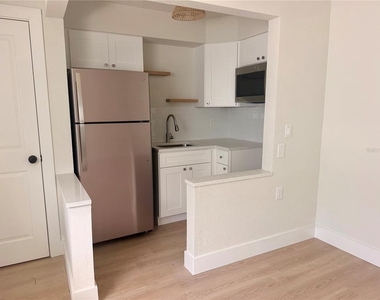 13388 1st Street E - Photo Thumbnail 4