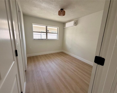 13388 1st Street E - Photo Thumbnail 5