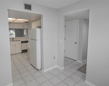 3203 Landmark Drive - Photo Thumbnail 6