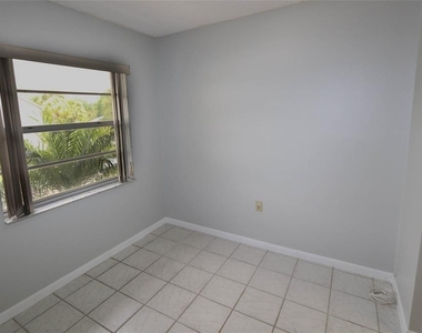 3203 Landmark Drive - Photo Thumbnail 5