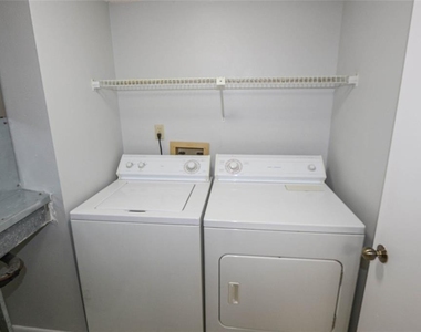 3203 Landmark Drive - Photo Thumbnail 14