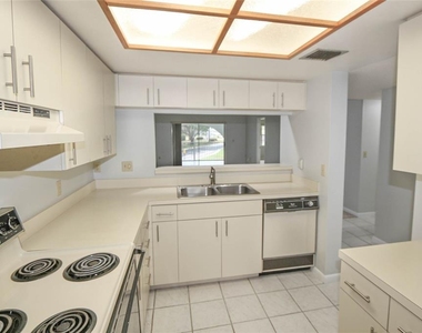 3203 Landmark Drive - Photo Thumbnail 7