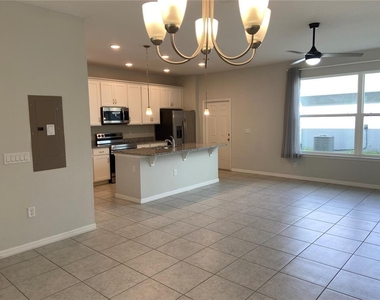 5029 Avalon Park Boulevard - Photo Thumbnail 1