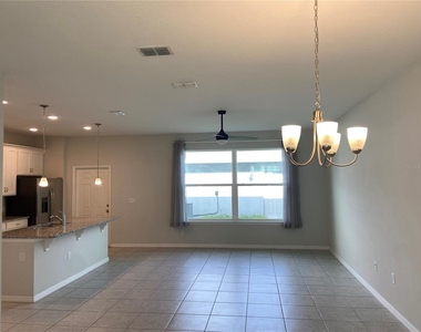 5029 Avalon Park Boulevard - Photo Thumbnail 10