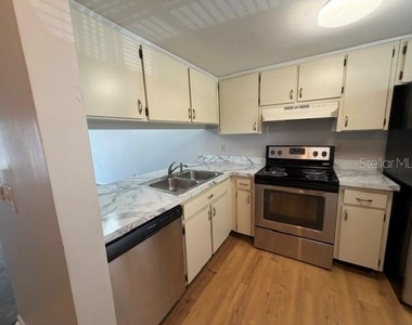 5013 Bordeaux Village Place - Photo Thumbnail 5