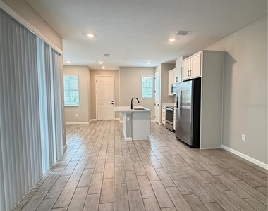 1449 Axel Graeson Avenue - Photo Thumbnail 5