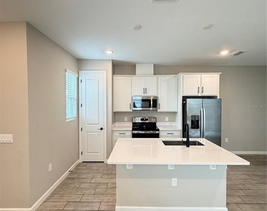 1449 Axel Graeson Avenue - Photo Thumbnail 1