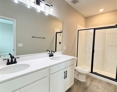 1449 Axel Graeson Avenue - Photo Thumbnail 12