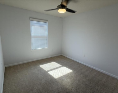 2504 Fassona Drive - Photo Thumbnail 20