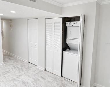 3870 Mission Drive - Photo Thumbnail 4