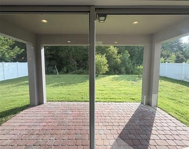 2213 Waukegan Drive - Photo Thumbnail 18