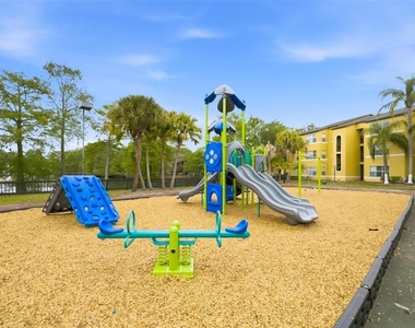4532 Commander Drive - Photo Thumbnail 20